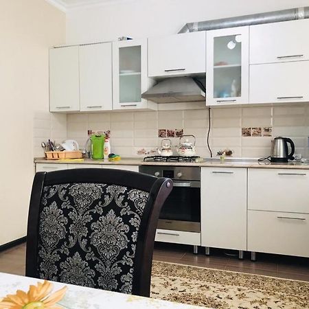 Жк Жана Алем Appartamento Atyraū Esterno foto